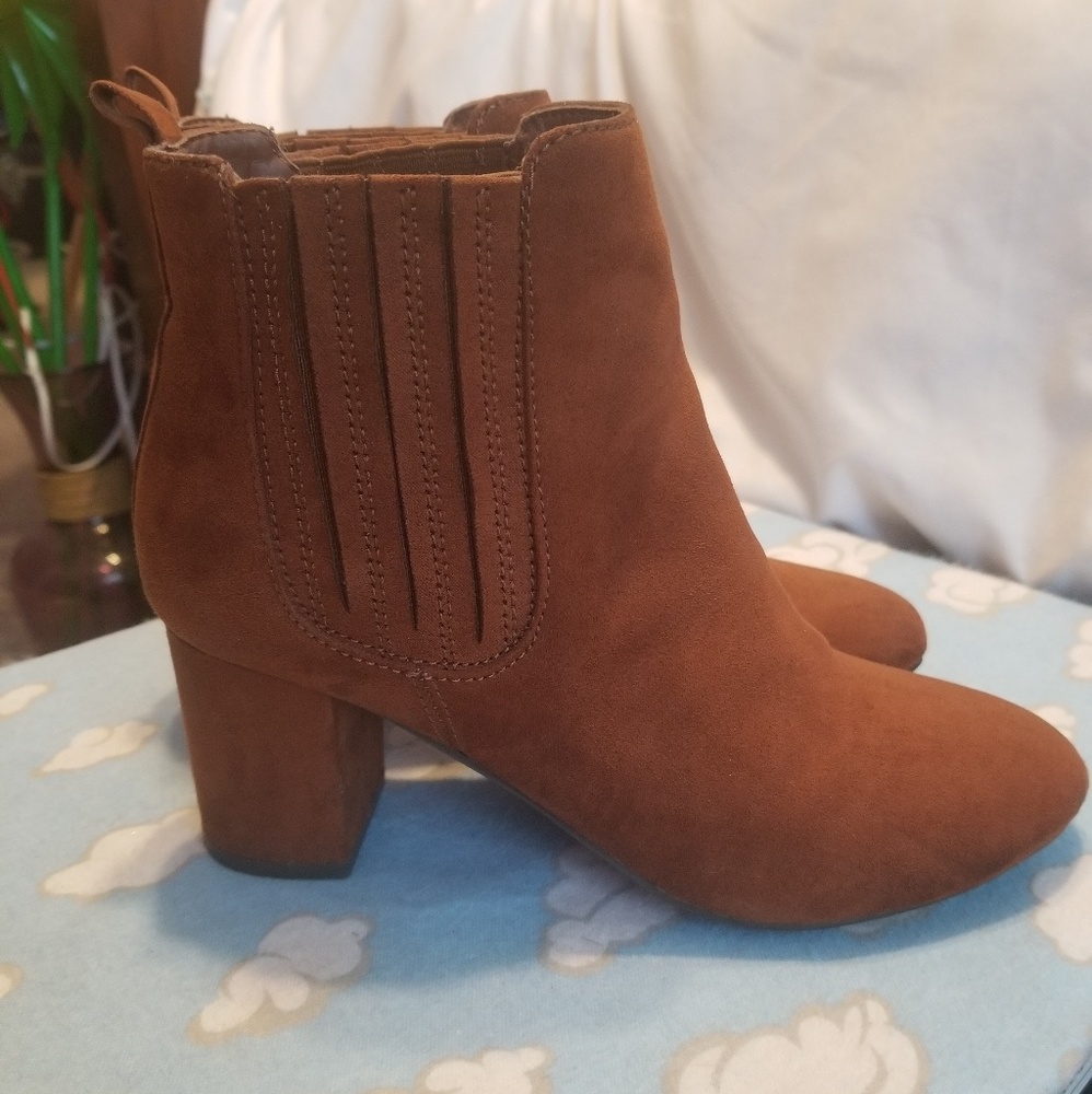 New Forever 21 faux suede brown boots